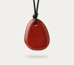 Colgante horóscopo Aries de jaspe rojo con cordón de cuero