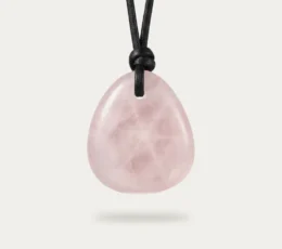 Colgante horóscopo Tauro de cuarzo rosa con cordón de cuero