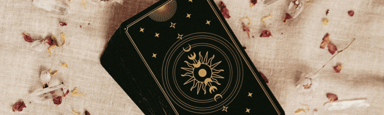 cómo guardar tu baraja de tarot