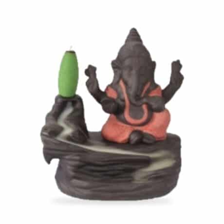 Incensario de reflujo Ganesha naranja con cono encendido y humo en cascada